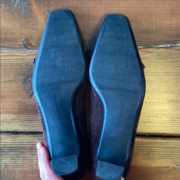 Stuart Weitzman Brown kitten Heels - Picture 7 of 10